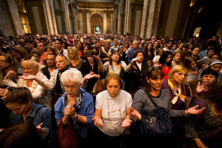 Fieles de la Iglesia